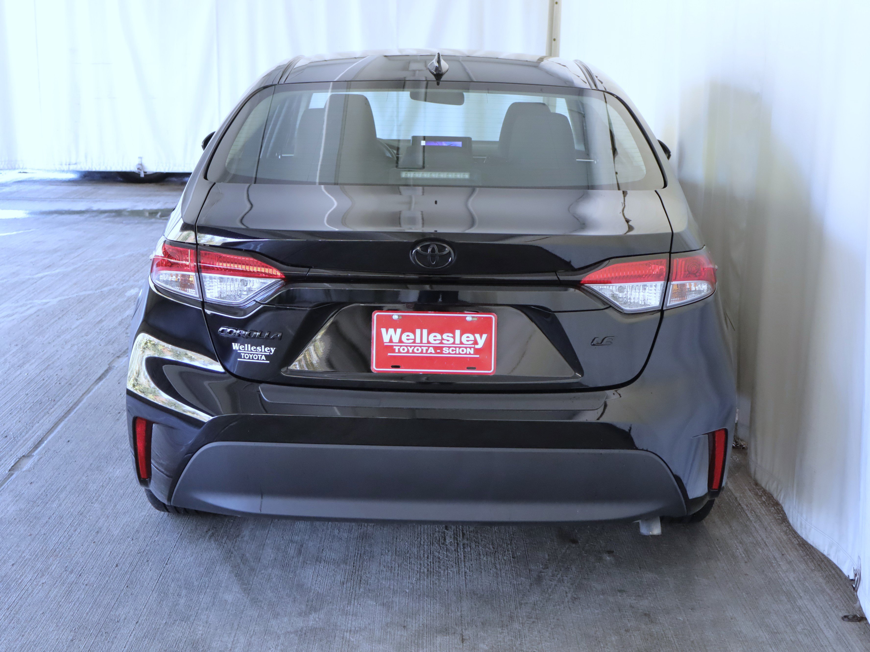 Used 2024 Toyota Corolla LE FWD image 25