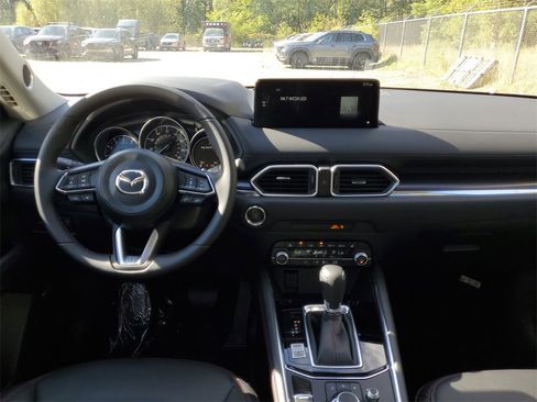 New 2025 MAZDA CX-5 Carbon Edition image 15