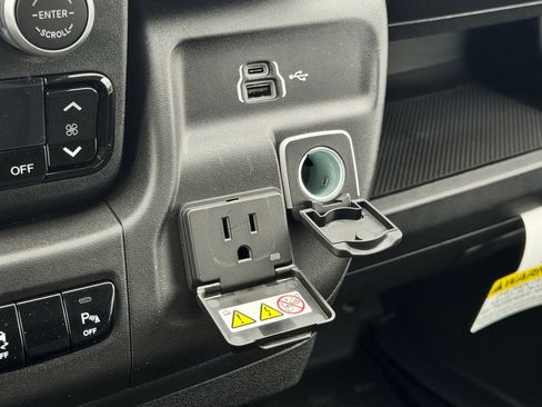 New 2026 RAM ProMaster 3500 w/ Quick Order Package 22G SLT FWD image 20
