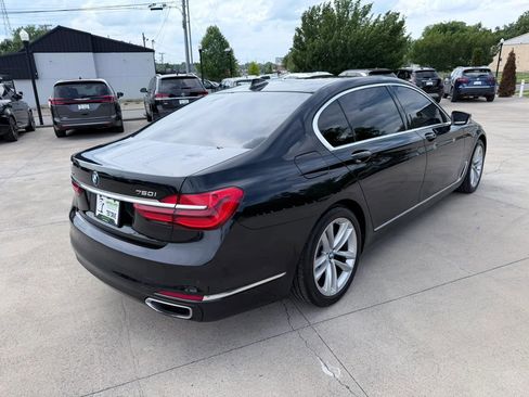 Used 2017 BMW 750i xDrive AWD/4WD image 25