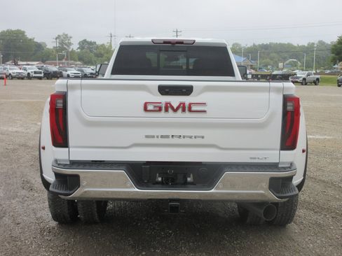 New 2026 GMC Sierra 3500 SLT w/ SLT Premium Package image 6