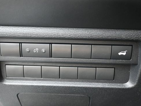 Used 2024 Mitsubishi Outlander SEL AWD/4WD image 12