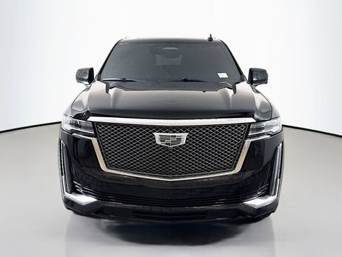 Used 2022 Cadillac Escalade ESV Premium Luxury w/ LPO, Radiant Package AWD/4WD image 2