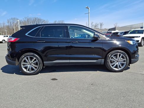 Certified 2023 Ford Edge Titanium image 7