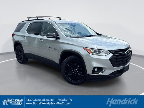 Used 2019 Chevrolet Traverse LT w/ LPO, Blackout Package AWD/4WD image 1