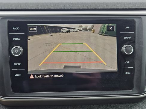 Used 2021 Volkswagen Atlas SE w/ Panoramic Sunroof Package image 18