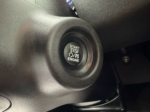 Used 2024 RAM ProMaster 2500 image 17