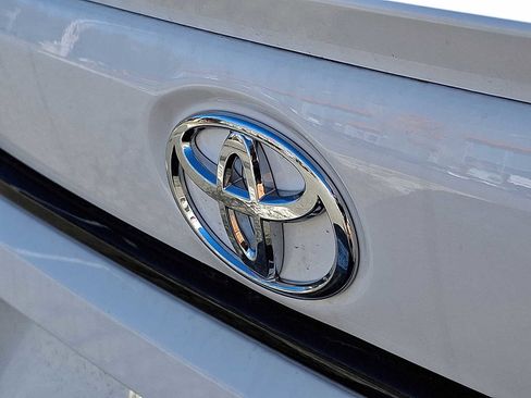 New 2026 Toyota Corolla SE image 19