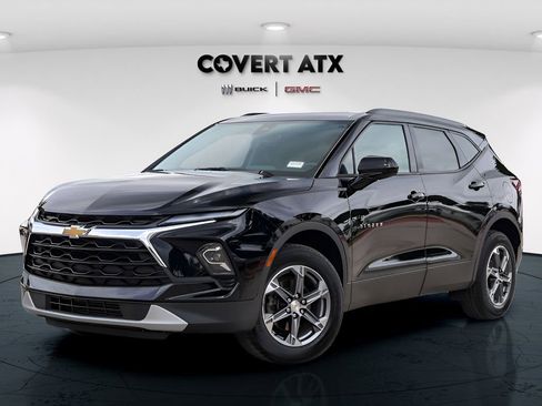 Used 2024 Chevrolet Blazer LT w/ Convenience Package FWD image 2