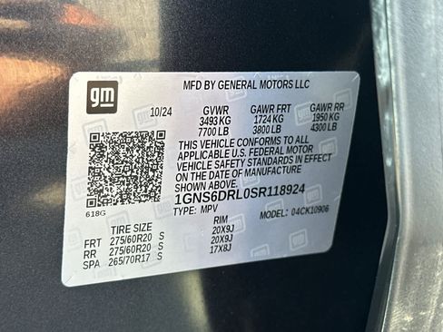 Used 2025 Chevrolet Suburban Z71 w/ Z71 Off-Road Package AWD/4WD image 31