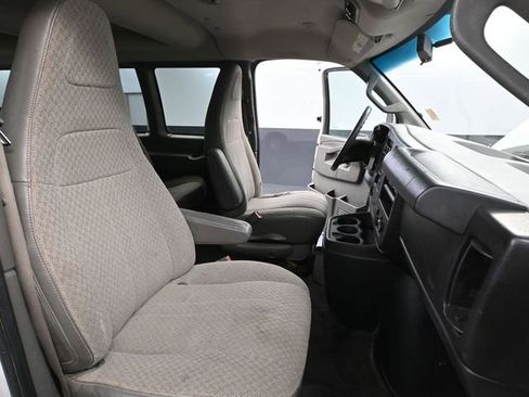 Used 2017 Chevrolet Express 3500 LT w/ LT Preferred Equipment Group image 42