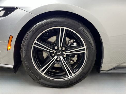 Used 2024 Ford Mustang Premium image 14