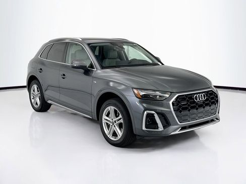 Certified 2024 Audi Q5 e Premium Plus w/ Premium Plus Package AWD/4WD image 3