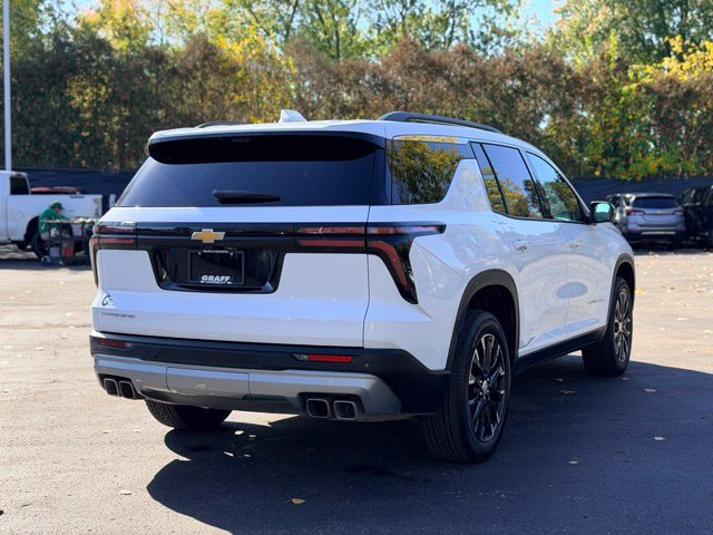 Used 2026 Chevrolet Traverse LT w/ Sun and Wheel Package FWD image 5