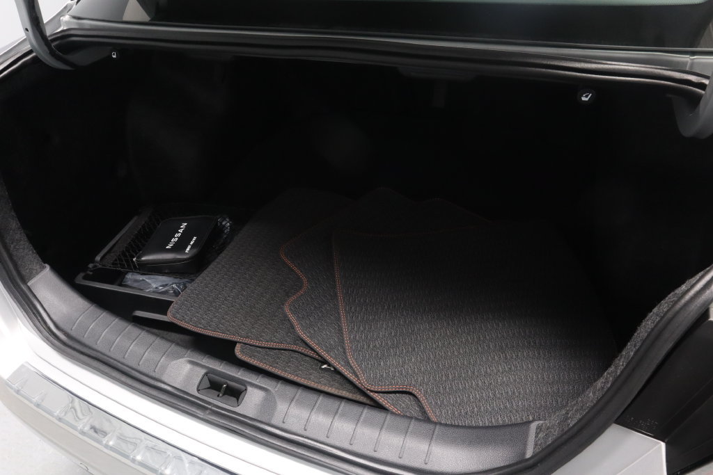 Certified 2023 Nissan Altima 2.5 SR w/ SR Premium Package FWD image 10
