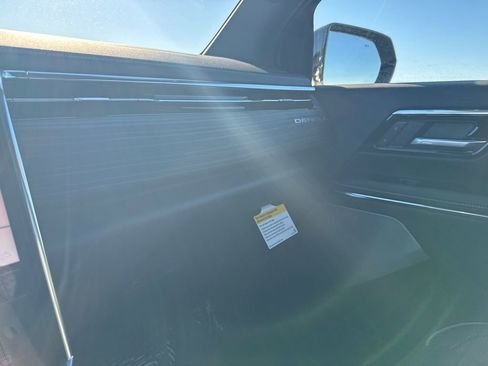 New 2025 GMC Sierra EV Denali image 30
