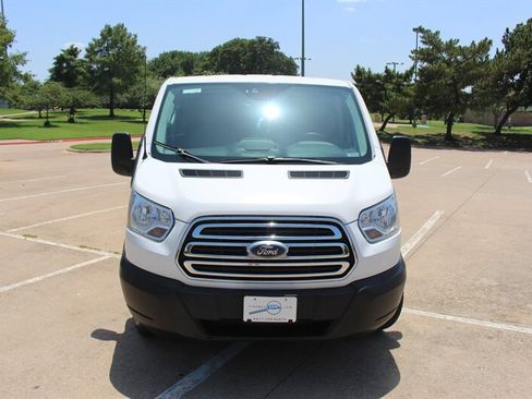 Used 2019 Ford Transit 350 XLT RWD image 7