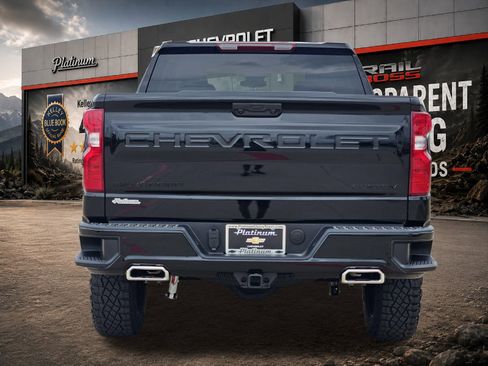 New 2026 Chevrolet Silverado 1500 Custom Trail Boss w/ LPO, Dark Essentials Package AWD/4WD image 8