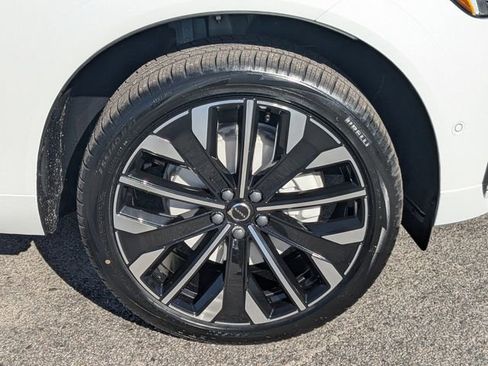 New 2026 Volvo XC60 B5 Ultra w/ Protection Package Premier AWD/4WD image 11