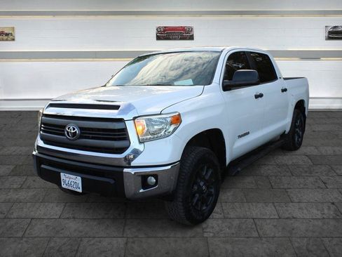 Used 2014 Toyota Tundra SR5 w/ SR5 Upgrade Package RWD image 3
