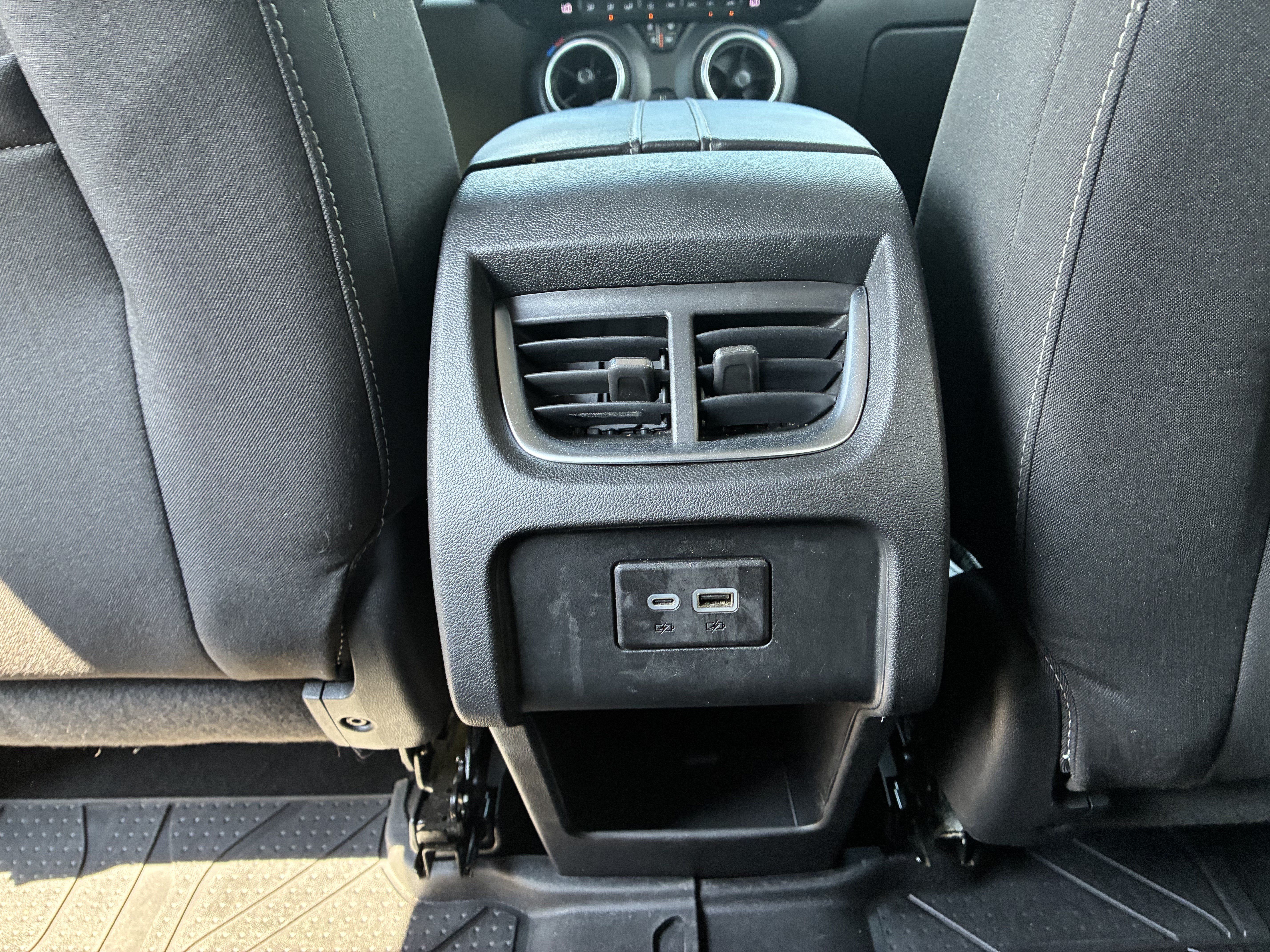 Used 2023 Chevrolet Blazer LT FWD image 16