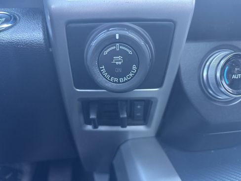 Used 2019 Ford F150 Lariat w/ Equipment Group 502A Luxury image 35