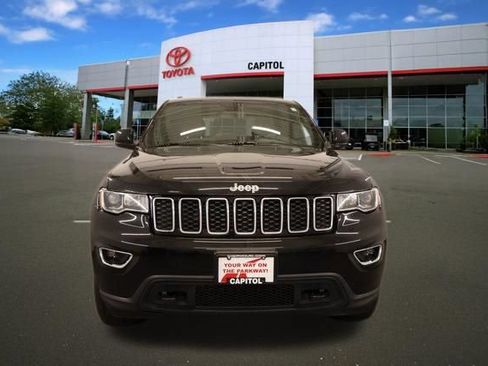 Used 2020 Jeep Grand Cherokee Laredo w/ Security & Convenience Group AWD/4WD image 8