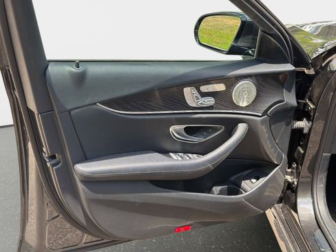 Used 2023 Mercedes-Benz E 350 Sedan image 16