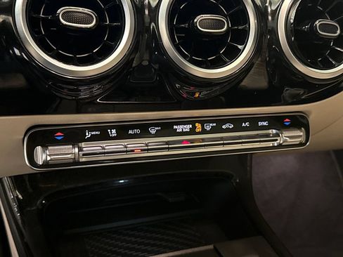 Used 2020 Mercedes-Benz A 220 image 25