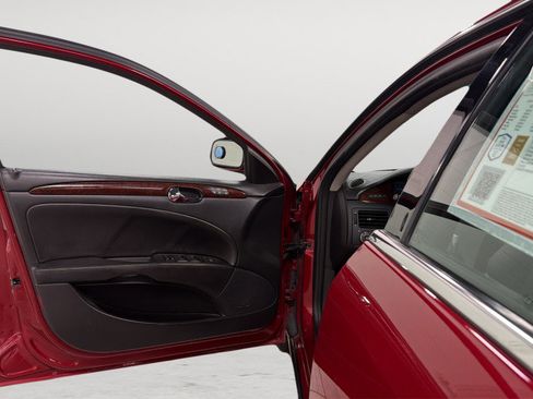Used 2008 Buick Lucerne CXS FWD image 14