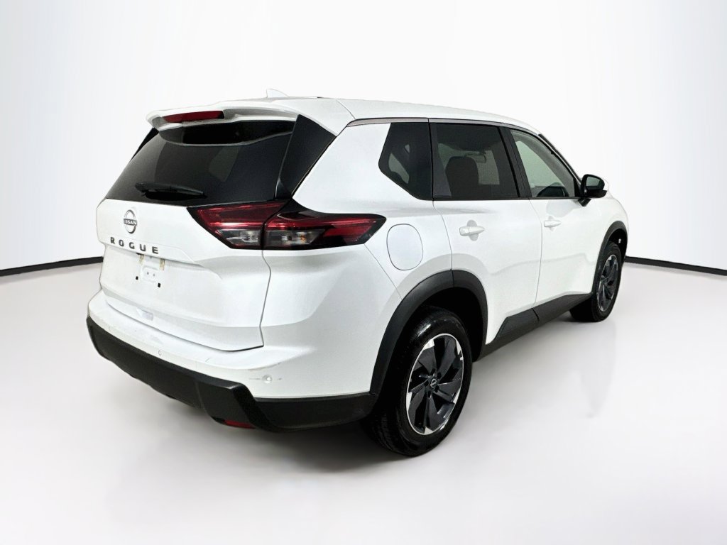 Used 2025 Nissan Rogue SV FWD image 8