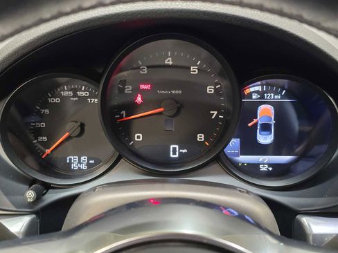 Used 2017 Porsche 718 Boxster image 11