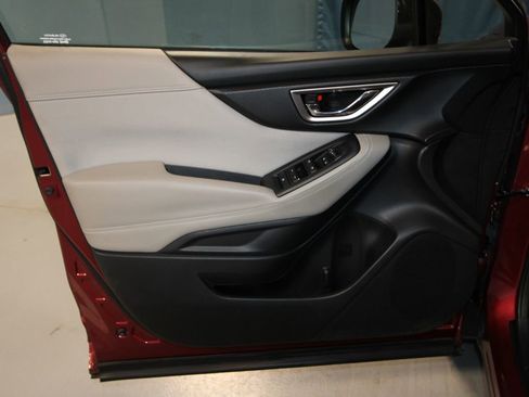 Used 2023 Subaru Forester Premium image 5