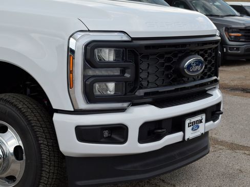 New 2026 Ford F350 XL w/ STX Appearance Package AWD/4WD image 25