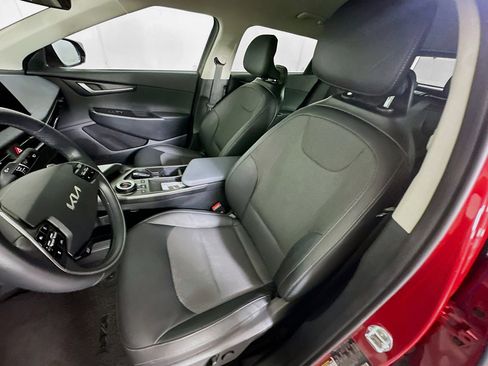 Used 2024 Kia EV6 Light RWD image 13
