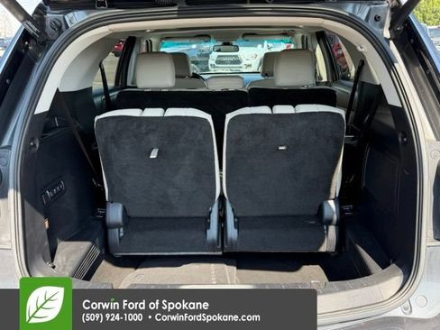 Used 2016 Ford Explorer Platinum AWD/4WD image 19