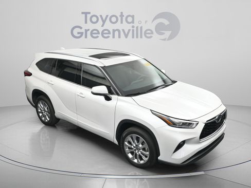 Used 2023 Toyota Highlander Limited image 20