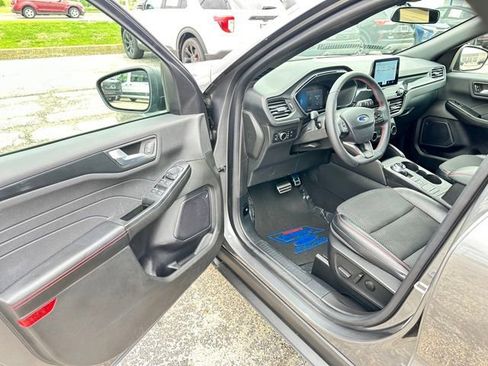 Used 2023 Ford Escape ST-Line w/ Equipment Group 301A FWD image 10