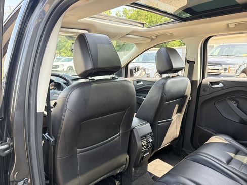 Used 2017 Ford Escape Titanium FWD image 20