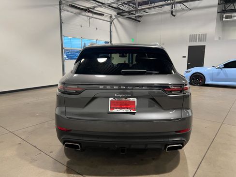 Used 2019 Porsche Cayenne image 4