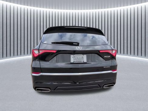 Used 2023 Acura MDX SH-AWD image 10