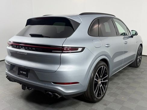 Certified 2026 Porsche Cayenne S image 7