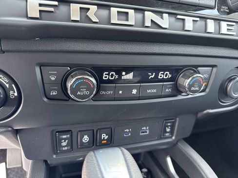 New 2026 Nissan Frontier SV w/ SV Convenience Package AWD/4WD image 18
