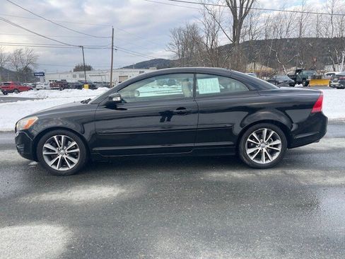 Used 2011 Volvo C70 T5 image 2