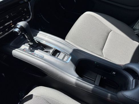 Used 2022 Honda HR-V EX image 24