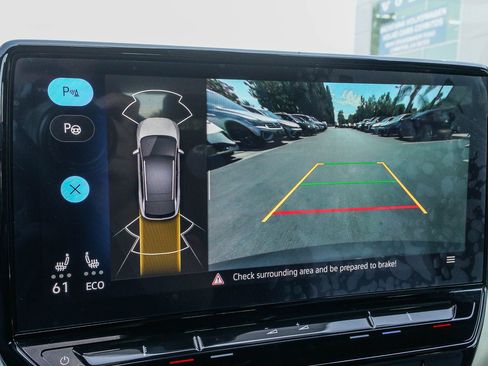 Certified 2023 Volkswagen ID.4 Pro AWD/4WD image 26