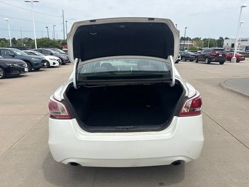 Used 2013 Nissan Altima 2.5 S FWD image 34