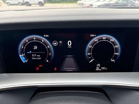 Used 2025 Volkswagen Tiguan SE R-Line FWD image 36