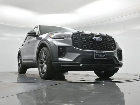 New 2026 Ford Explorer ST w/ Sun And Sound Package image 45