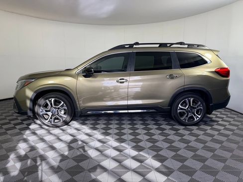 Used 2025 Subaru Ascent Touring w/ Popular Package #1 AWD/4WD image 19
